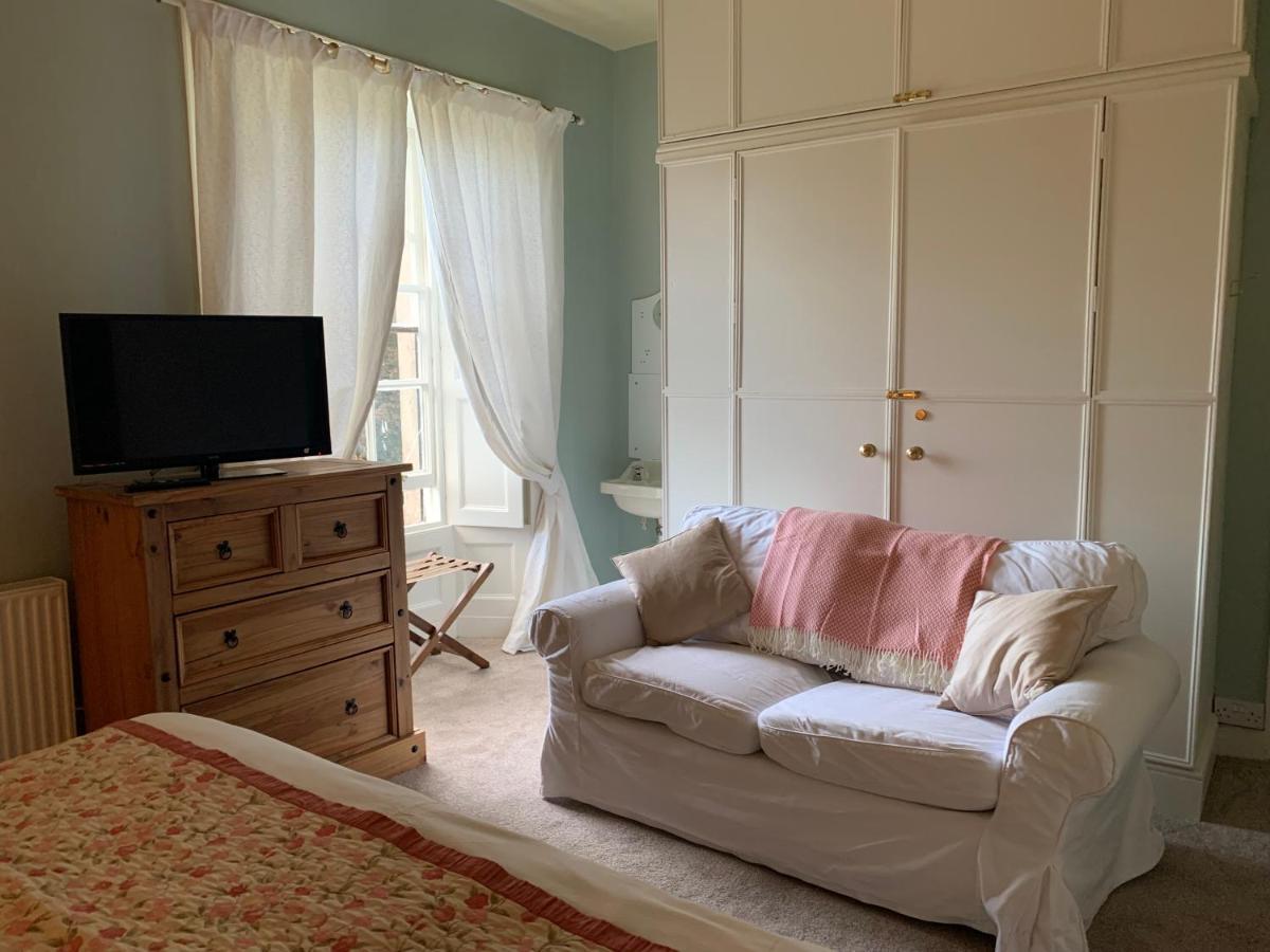 Гостевой дом Boulston Manor Хаверфордуэст Экстерьер фото