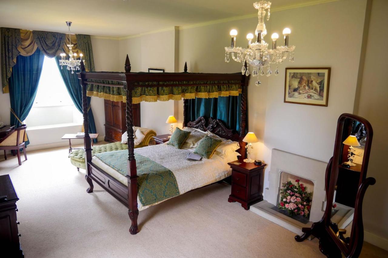 Гостевой дом Boulston Manor Хаверфордуэст Экстерьер фото