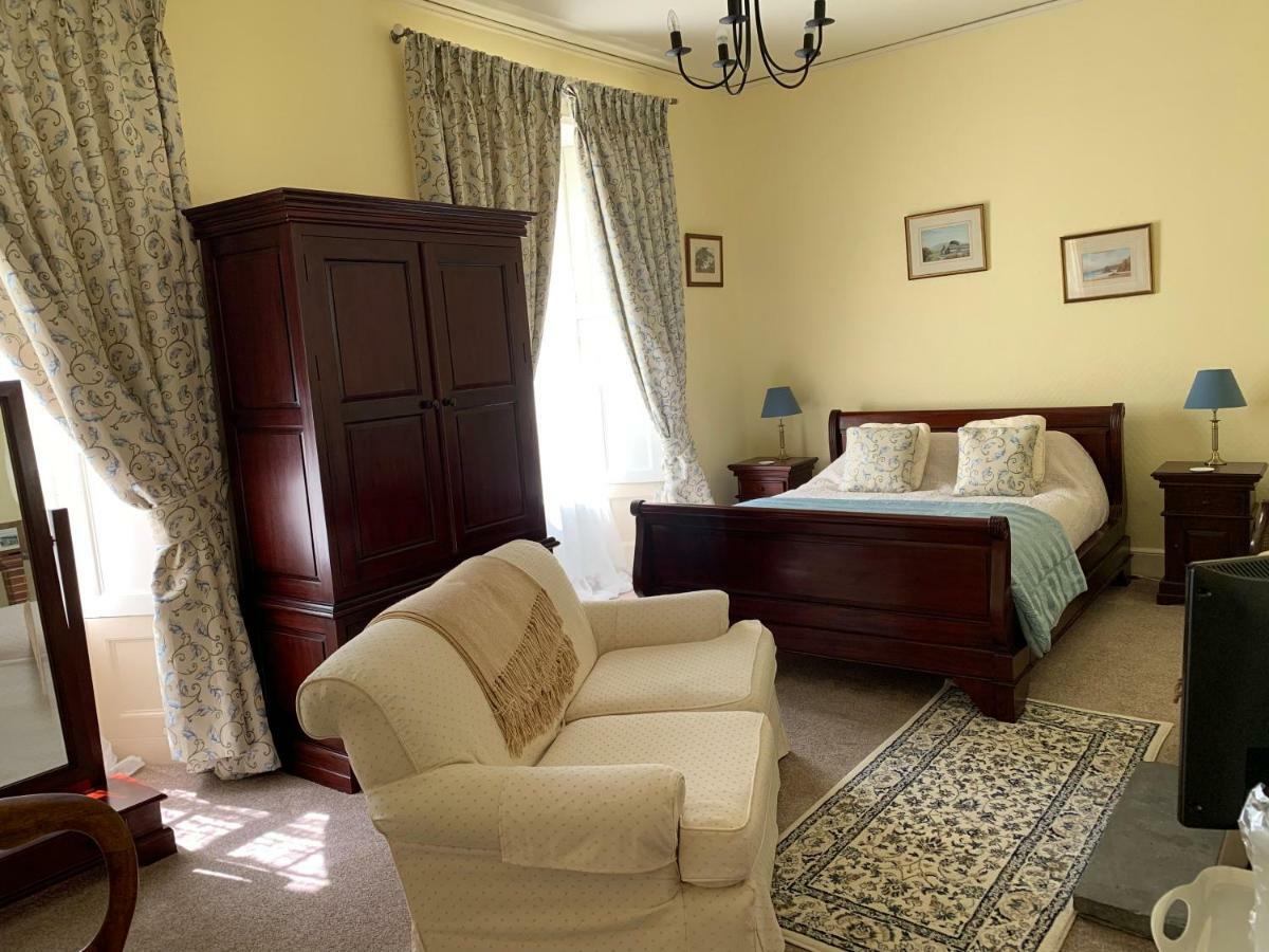 Гостевой дом Boulston Manor Хаверфордуэст Экстерьер фото
